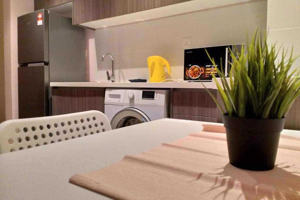 Hb1512- Hyve Studio Unit, Lake View, Cyberjaya, Free Wi-Fi, Free Parking, Netflix,Pool, 3038 외부 사진
